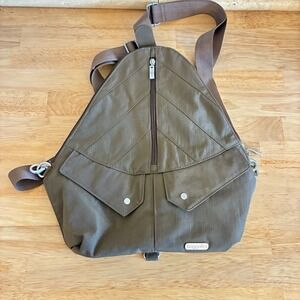 BAGGALLINI - Traverse Conv Sling Triangle Bag Backpack Beige Nylon + Wristlet